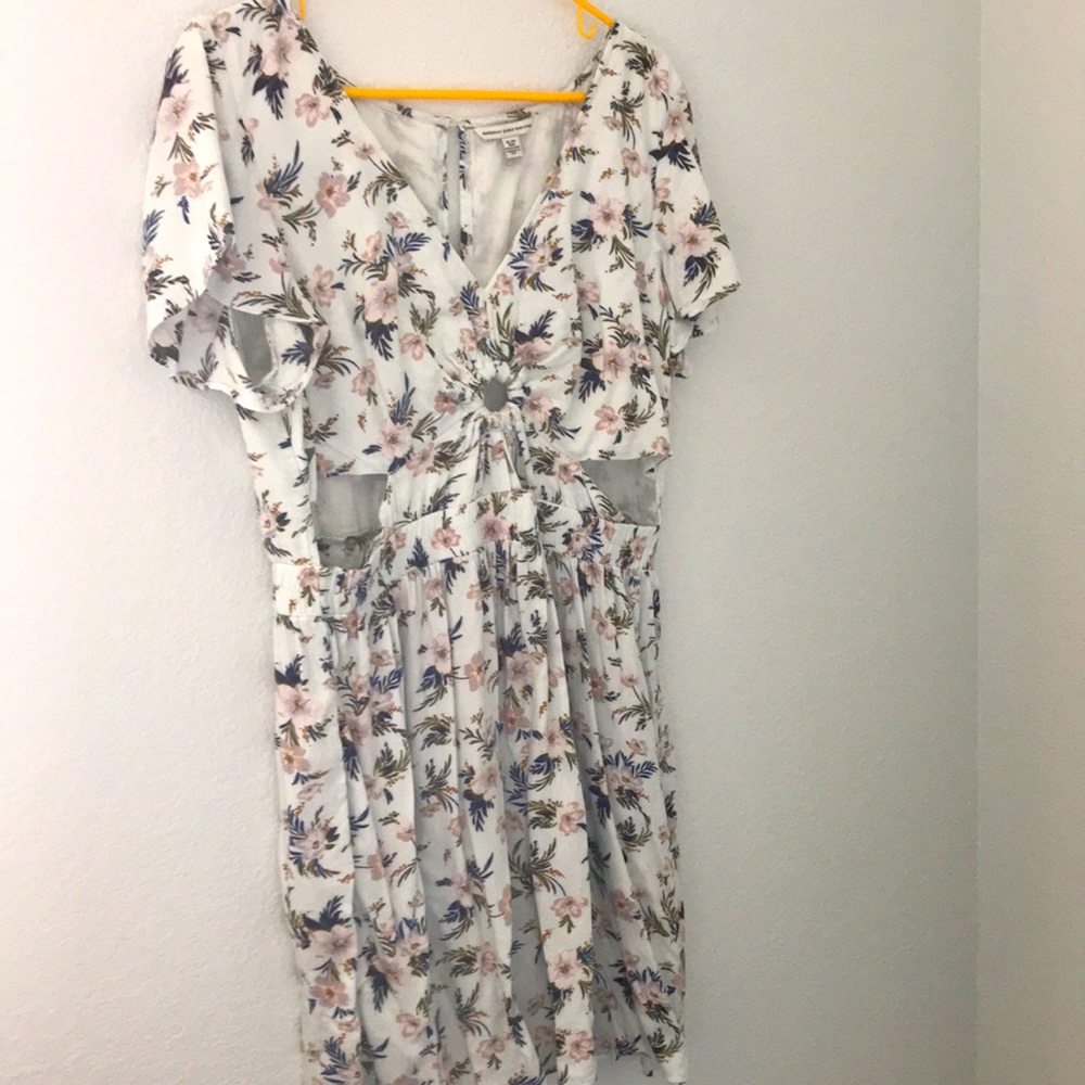 Fun summer dress. Comfortable and flirty